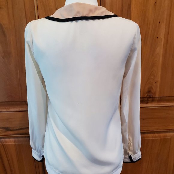 Button Up Trendy Blouse - Picture 5 of 12